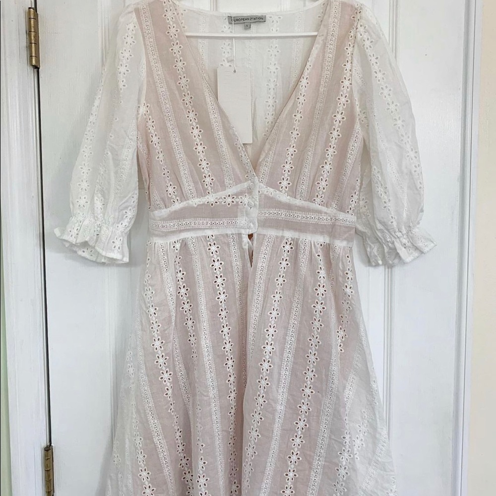 Dress - Picture 2 of 2
